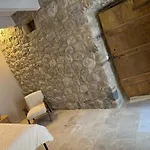 Du Hameau